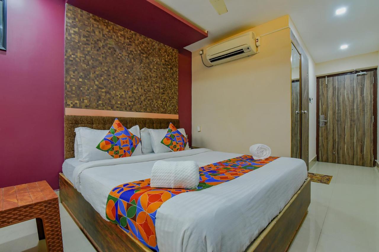 Fabhotel Middleton Desire - Nr Niladri Vihar Square Bhubaneswar Exteriör bild